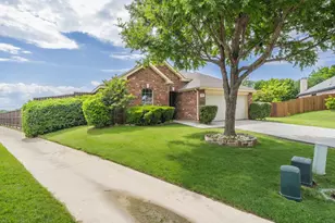 100 Mustang Ct, Celina, TX 75009 - Photo 6