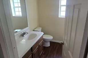 436 W Wall St, Hewitt, TX 76643 - Photo 8