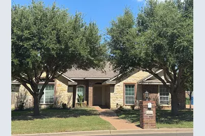 436 W Wall Street, Hewitt, TX 76643 - Photo 1