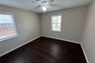 11303 Trail Ln, Balch Springs, TX 75180 - Photo 12