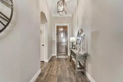 704 Carmen Ana Avenue, Grandview, TX 76050 - Photo 6