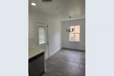 2206 Shannon Street N, Sherman, TX 75092 - Photo 8
