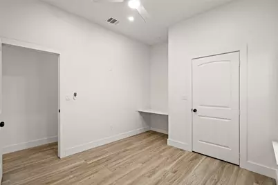 810 W 10th Street, Dallas, TX 75208 - Photo 22