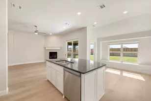 204 Sweetwater Dr, Commerce, TX 75428 - Photo 20