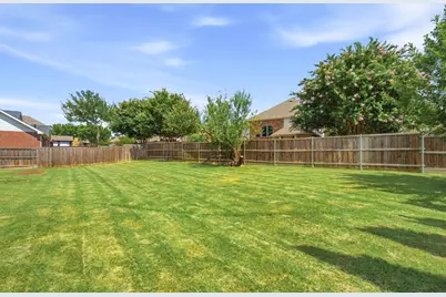 8901 Bear Creek Drive, McKinney, TX 75072 - Photo 32