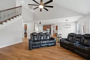 8901 Bear Creek Dr, McKinney, TX 75072 - Photo 8