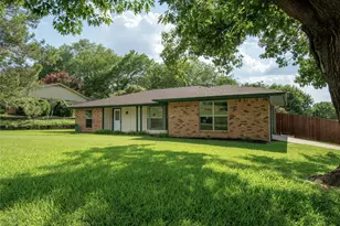 1719 Sagebrush Trail, Grapevine, TX 76051 - Photo 2