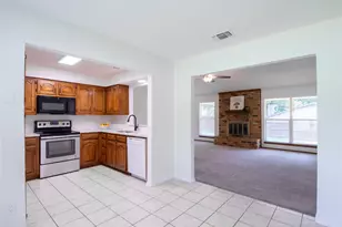 1719 Sagebrush Trail, Grapevine, TX 76051 - Photo 6