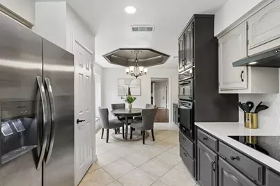 2521 Belmeade Drive, Carrollton, TX 75006 - Photo 8