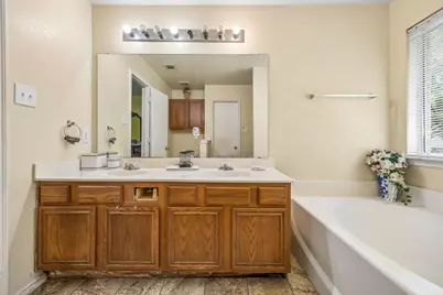 4501 Waterbird Lane, Garland, TX 75043 - Photo 12
