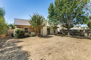 6637 Redbud Dr, Watauga, TX 76148 - Photo 24