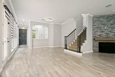 2450 Sunderland Lane, Lewisville, TX 75067 - Photo 4