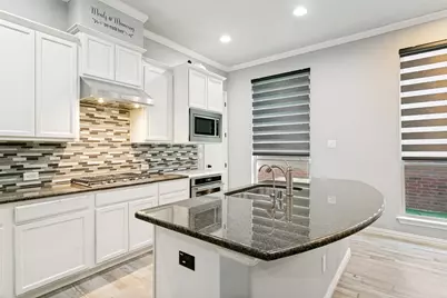 2450 Sunderland Lane, Lewisville, TX 75067 - Photo 10