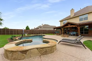 5732 Chateau Dr, Sachse, TX 75048 - Photo 2