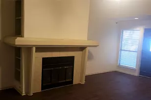 341 Dogwood Dr, Grapevine, TX 76051 - Photo 4