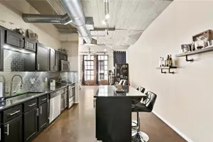 1122 Jackson St, Dallas, TX 75202 - Photo 2