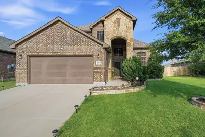 10816 Abbeyglen Court, Fort Worth, TX 76052 - Photo 4