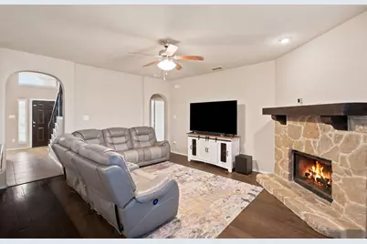 10816 Abbeyglen Court, Fort Worth, TX 76052 - Photo 8