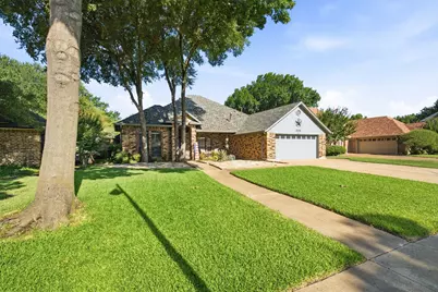 306 Country Manor Drive, Keller, TX 76248 - Photo 2