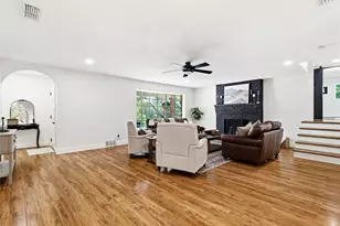 109 Oaktree Dr, Highland Village, TX 75077 - Photo 22