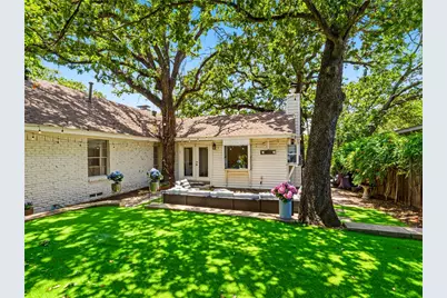 109 Oaktree Drive, Highland Village, TX 75077 - Photo 34