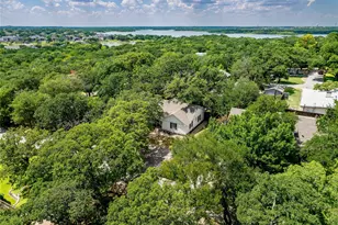 109 Oaktree Dr, Highland Village, TX 75077 - Photo 2