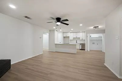 1013 N Knowles Drive, Saginaw, TX 76179 - Photo 4