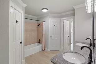 807 Salem Dr, Arlington, TX 76014 - Photo 10