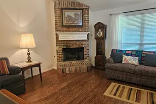 4919 Saddlehorn Dr, Arlington, TX 76017 - Photo 6