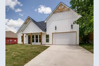 204 W Collins, Decatur, TX 76234 - Photo 2
