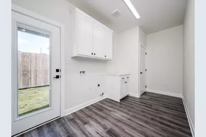 204 W Collins, Decatur, TX 76234 - Photo 24