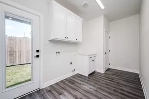 204 W Collins, Decatur, TX 76234 - Photo 24