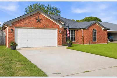 1020 Hannah Street, Burleson, TX 76028 - Photo 2