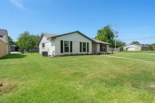 1700 Jasmine Ln, Plano, TX 75074 - Photo 2
