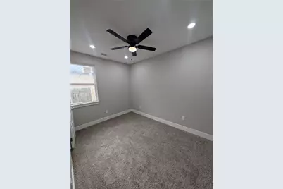 2631 Burger Avenue, Dallas, TX 75215 - Photo 10