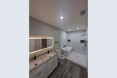 2631 Burger Avenue, Dallas, TX 75215 - Photo 16