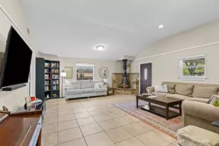 5117 Curzon Ave, Fort Worth, TX 76107 - Photo 4