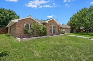 204 Arbor Ridge Dr, Allen, TX 75002 - Photo 2