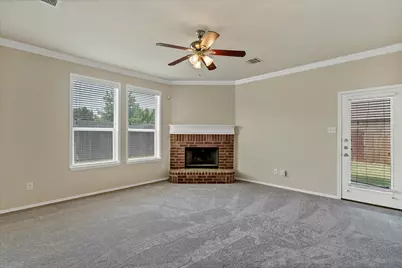 4402 Emerald Leaf Drive, Mansfield, TX 76063 - Photo 12