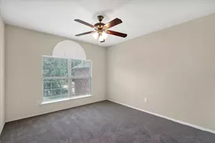 4402 Emerald Leaf Dr, Mansfield, TX 76063 - Photo 26