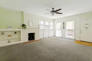 1716 Thomas Pl, Fort Worth, TX 76107 - Photo 4