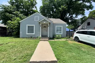127 Blevins St, Fort Worth, TX 76111 - Photo 1