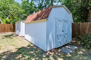 8005 Lazy Lane Rd, North Richland Hills, TX 76180 - Photo 32