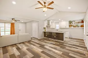 3621 Edgewood Dr, Garland, TX 75042 - Photo 10