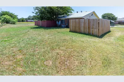 201 & 203 Bluebonnet Drive, Winters, TX 79567 - Photo 28