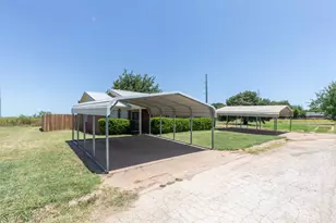 201 & 203 Bluebonnet Dr, Winters, TX 79567 - Photo 34