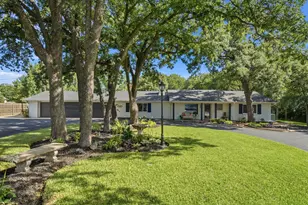 3001 Curry Rd, Arlington, TX 76001 - Photo 2