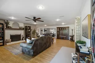 3001 Curry Rd, Arlington, TX 76001 - Photo 6