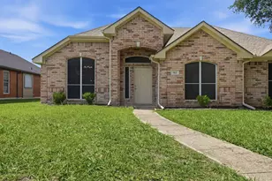915 Sea Shell Dr, Mesquite, TX 75149 - Photo 1