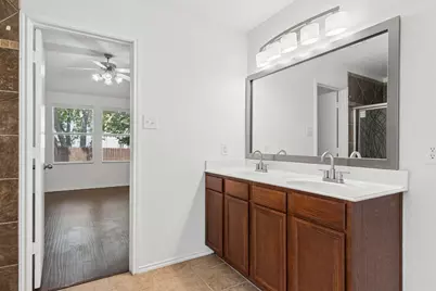 3800 Windy Point Drive, Denton, TX 76208 - Photo 20